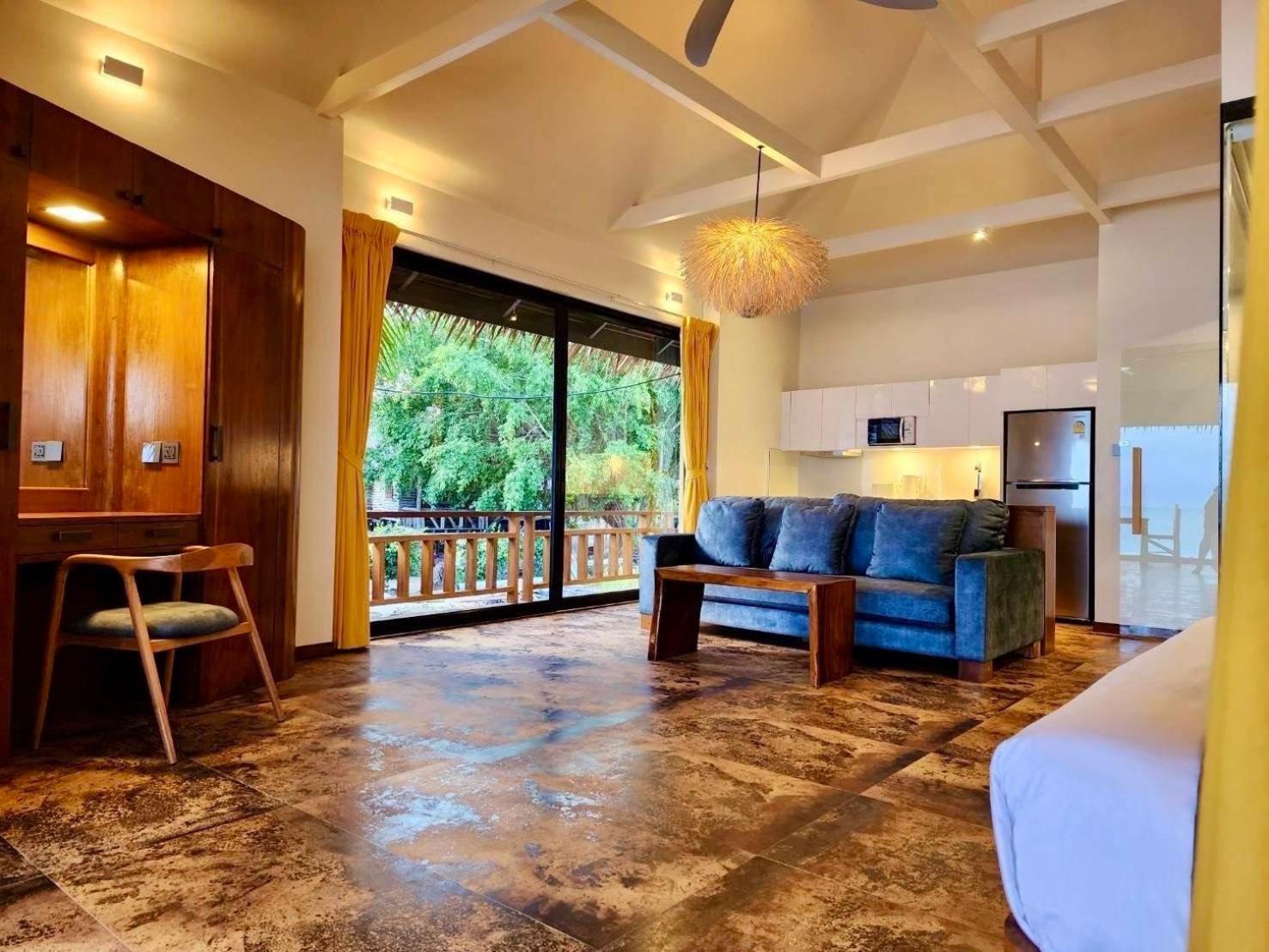 Absolute Beachfront Resort Baan Tai Εξωτερικό φωτογραφία