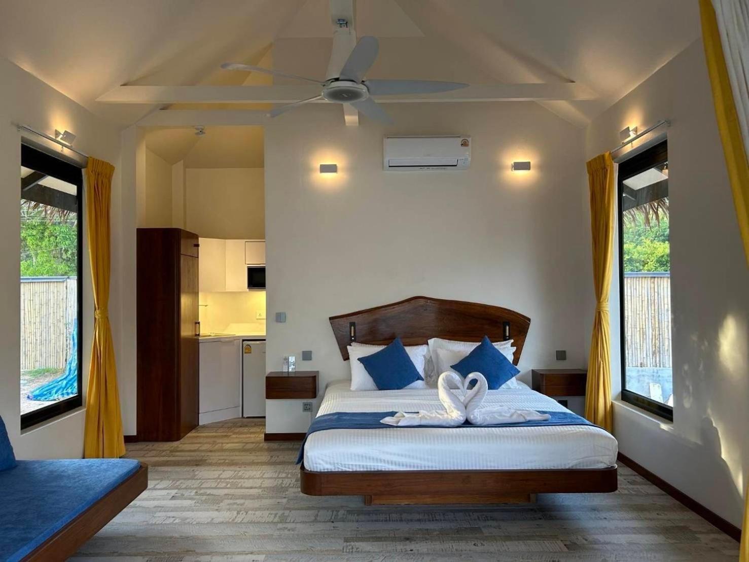 Absolute Beachfront Resort Baan Tai Εξωτερικό φωτογραφία